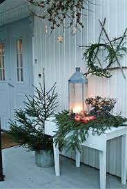 2019 Simple Christmas Tree Decor Ideas Front Porch Christmas Decor Outdoor Christmas Decorations Simple Christmas