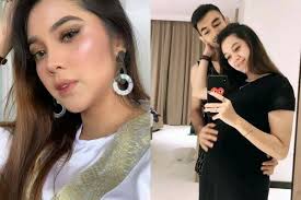 10 Potret Terbaru Raya Kitty yang Memesona di Usia Kehamilan 6 Bu