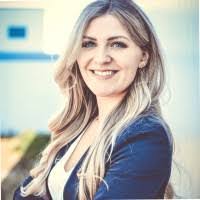 Sandy Jaeger's Instagram, Twitter & Facebook