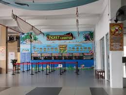 Bangi wonderland theme park & resort ialah sebuah taman hiburan terbaru di malaysia dengan mottonya fotress of wet and fun. Family Review Of Bangi Wonderland Themepark And Resort Ninja Housewife