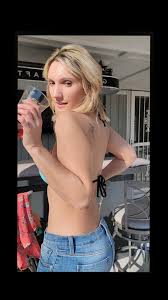 jennyvixon on X: My valentines plans..... cocktails and porn 😈🍹💦  t.coZkBxlbd2Ac t.coZRGNS6BFez  X