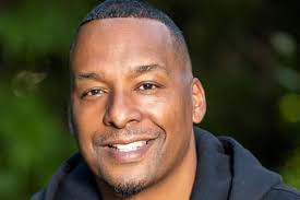 CJ Entertainment sets director for English-language remake of Vietnam's  'The Housemaid'