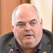 Sen. Chris Dueñas' office: Bill 9 needs 'further review'