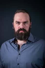 Andrew Bennett" L'homme de la porte (TV Episode 2018)