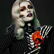 Melt Cosmetics X The Nightmare Before Christmas Christmas Town Eyeshadow  Palette Makeup palettes