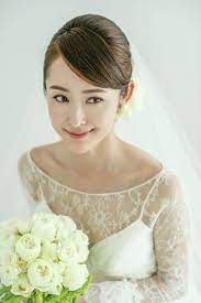 厳選画像 ドレスの雰囲気別掲載 花嫁のヘアスタイル ウェディングドレス編 花嫁 ヘアスタイル ブライダル 髪型 ウエディング ヘアスタイル アップ