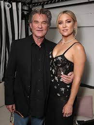 Ryder's dad is the black crowes front man, chris. Kate Hudson Makes Heartbreaking Comment About Childhood With Goldie Hawn And Kurt Russell Hello