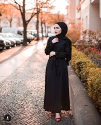 See more ideas about hijab outfit, hijab fashion, outfits. Basic Black Hijab Outfit Ideas Zahrah Rose