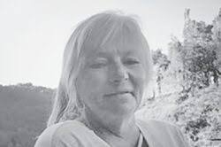 Rites held for Jack Damron