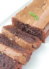 Cake Fondant Au Chocolat Facile Adore Par Les Grands Et Les Petits Recettes Faciles En 2020 Recette Cake Sucre Recette Fondant Recettes De Cuisine