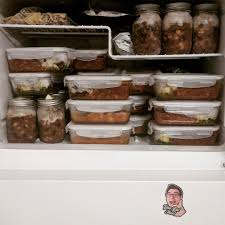 The answer isn't clear, but there's a strong possibility comfort is a major factor. 40 Meals Each 400 Calories Or Less 30 30 40 Carb Protein Fat Macros Mealprepsunday