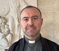 Daniel Uceda's Instagram, Twitter & Facebook