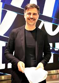 In nome della trasparenza, il governo ha di recente pubblicato i compensi di quelli che sono i collaboratori della presidenza del consiglio. News Su Rocco Casalino Gossip It