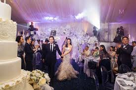 At The Wedding Of Philippine Celebrity Toni Gonzaga Paul Soriano Favors Made By Bc Fragrance Pho Toni Gonzaga Wedding Wedding Bride Bride And Breakfast