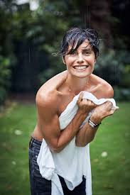 She hosted the daily television program c à vous from september 2009 to june. Alessandra Sublet Sylvie Lancrenon
