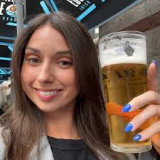 Elissa (@elissa.potter)