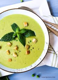 Fix Auf Dem Tisch Feine Erbsensuppe Mit Einem Schuss Kokosmilch Lebensmittel Essen Rezepte Erbsen Suppe