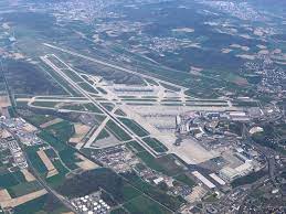 Auf grund von baustellen, staus oder anderen unvorhersehbaren ereignissen ist eine abweichung der fahrzeit möglich. Flughafen Zurich Wikipedia