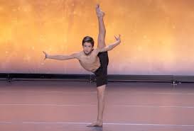So You Think You Can Dance Videos Your First Look At The Next Generation Ninos Guapos Gimnastas Fotografia