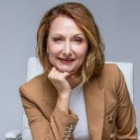 Diane Devault's Instagram, Twitter & Facebook