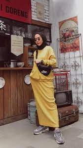 Start watching high quality hd videos right now. Foto 12 Gaya Selebgram Hijab Pakai Dad Sneakers Kekinian