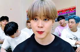 Variety sendungen & tv shows. Bts Vlive Dynamite Mv Jimin Gif Bts Y Jungkook Jimin Park Jimin Cute Bts Jimin