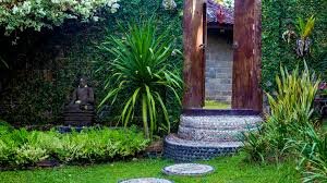 The other day i was working in my secret garden, laying out a paved area under an arbor. Make Personalized Stepping Stones For Your Garden
