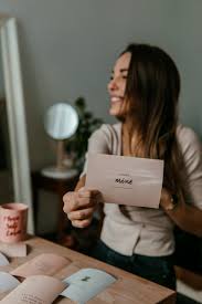 Wer am valentinstag nicht auf blumen zugreifen möchte, sollte eine romantische und witzige karte gestalten. 10 Lustige Valentinstagskarten Gratis The Ladies