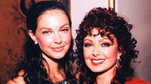 Ashley Judd habla de los últimos momentos de Naomi Judd