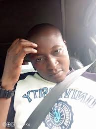 Ooni plotting my downfall after I helped him mount throne