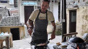 Über 160 bewertungen und für dieses schnelle putencurry aus dem wok eignet sich gut zum kochen mit dem spiralschneider. Chinesisch Kochen Mit Dem Roten Drachen Anders Reisen