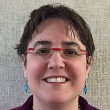 Stephanie Estell's Instagram, Twitter & Facebook