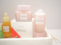 Brand Spotlight Glow Recipe Product Review In 2020 Watermelon Glow Sleeping Mask Oil Free Moisturizers Glow