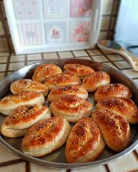 La Cuisine De Yonca Sur Instagram Turkce Bonsoir Les Filles Comme Promis Voici La Recette De Mes Pogaca Petits Pains Far Food Turkish Recipes Aperitif