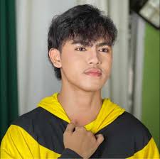 Von Axl Lactuan Comodas