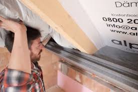 Gut Im Griff Ohne Staub Ohne Juckreiz Alpor Dammstoffe Dammung Warmedammung Dachausbau Dachdammung Dachboden Dachbodenaus Neubau Dach Dammen Pultdach