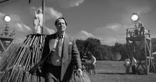 One of the key collaborations during the production of citizen kane was between the director/producer orson welles and his citizen kane remains a rich textbook of seemingly endless production techniques for every filmmaker. In Photos David Fincher S Netflix Film Mank Goes Behind The Scenes Of The Classic Film Citizen Kane