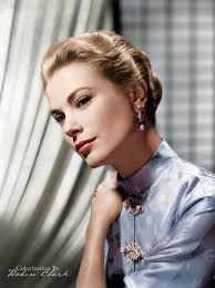 Visit @the.grace.museum in Abilene with me! This first image is a detail of  a 1950 piece by Michael Frary. Swipe for images of their 1909 building  (former Grace Hotel) and collection. I