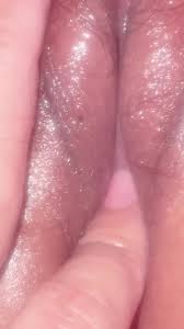 Meki Perawan Alami Penuh Gairah