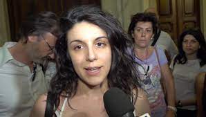 Valentina sganga e andrea russi si sono messi a disposizione di questo progetto. Torino I Cinque Stelle Si Dividono Sulla Proposta Conte Di Alleanza Col Pd La Repubblica
