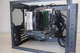 The level 20 vt is designed to prove that micro cases don't have to be small on power. Thermaltake Level 20 Vt Review The Pocket Rocket Among The Cases