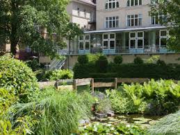 After booking, all of the property's details, including telephone and address, are provided in your booking confirmation and your account. Lazarus Haus Berlin In Berlin Wedding Auf Wohnen Im Alter De
