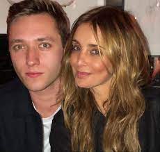 I had what i thought was a good chat with a guy, and then one day he asked me what i was up to. Former Strictly Star Louise Redknapp Sparks Relationship Rumours Hello