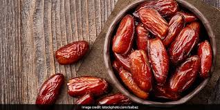 This approach can help you lose weight, too, which is often a must to manage diabetes. 6 Surprising Health Benefits Of Dates Apart From Being A Healthy Sugar Substitute
