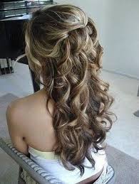 This is a variable style with endless possibilities, half up half down hair goes great with veils and hair accessories, but works equally well with braided lovely hairstyles, fresh flowers, and mini twists. Gorgeous Half Up Half Down Wedding Hairstyles For Your Big Day Motengo