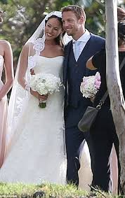 However, he is in a relationship with his sweetheart from school, hanna prater. Jenson Button And Jessica Michibata Attend Manager S Wedding Daily Mail Online