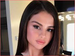 Finesse Selena Gomez 🤎