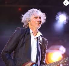 Jon marchant october 31, 2017. Louis Bertignac Et Stephan Eicher Concert Insolite A Gare De Lyon Purepeople
