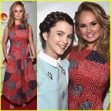 Maybe you would like to learn more about one of these? Debby Ryan Premieres Jessica Darling S It List With The Whole Cast Ashley Liao Chloe East Debby Ryan Emma Rayne Lyle Eva Bella Jane Widdop Just Jared Jr