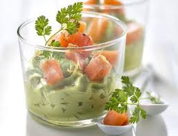 Verrine Avocat Saumonverrine Avocat Saumonmousse D Avocat Aux Des De Saumon Fume Et Zestes De Citron Verrine Avocat Saumon Verrines Salees Avocat Saumon